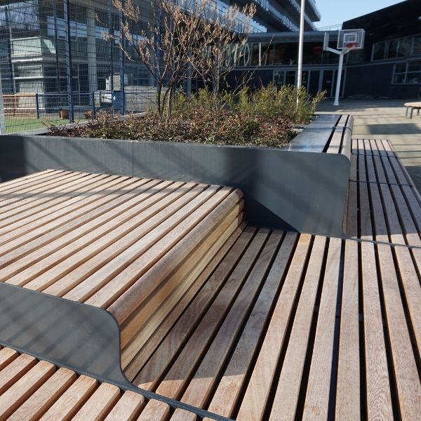 Neugestaltung Schulhof: Montessori Gymnasium Amsterdam